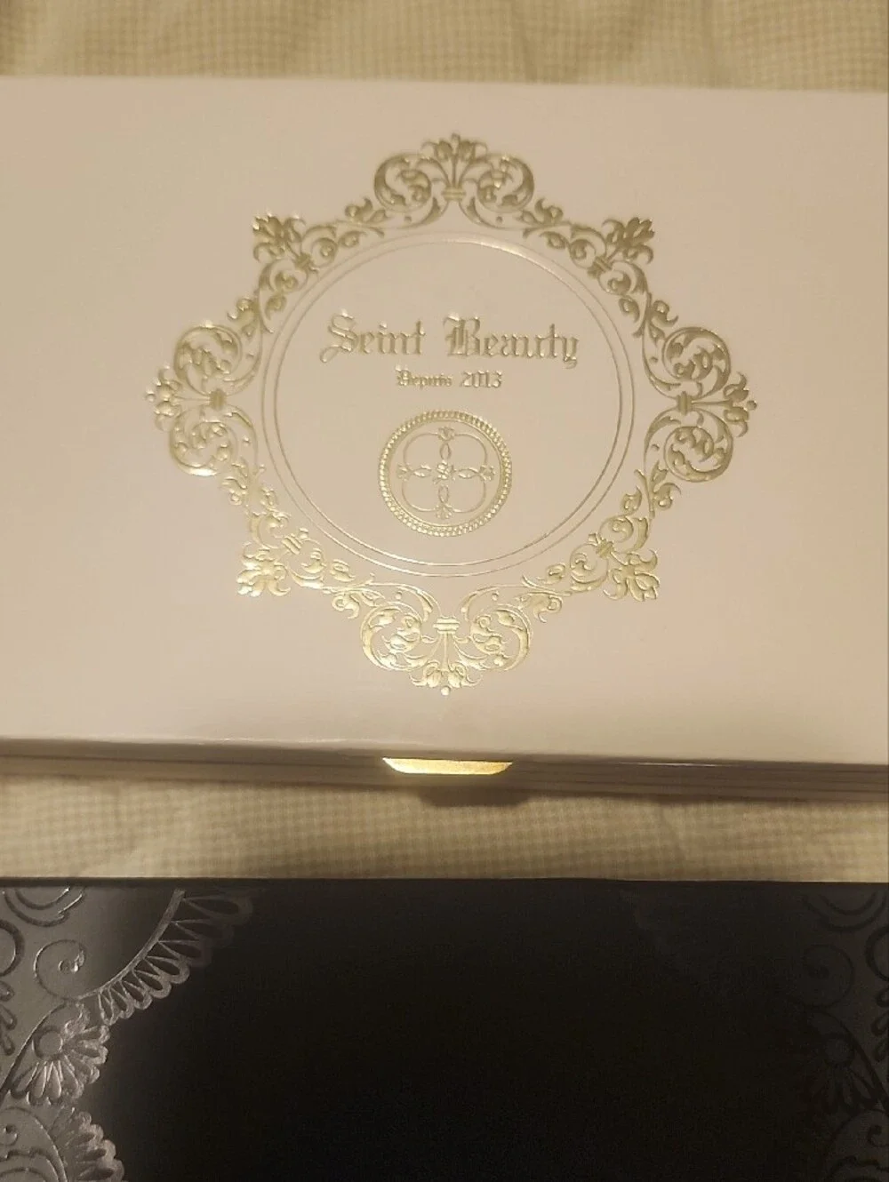 Seint Makeup Palette Trio - White, Black, Gold Cases - Picture 2 of 4